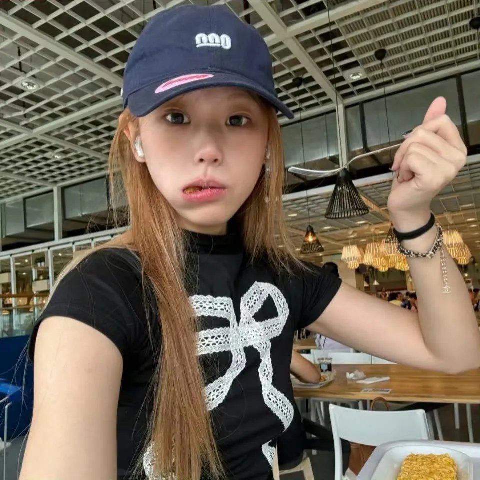 眯起你的眼睛 在线观看封面